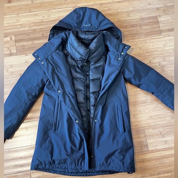 Herno Goretex Two-Ply A-Line Waterproof Windbreaker - Picture 4 of 11